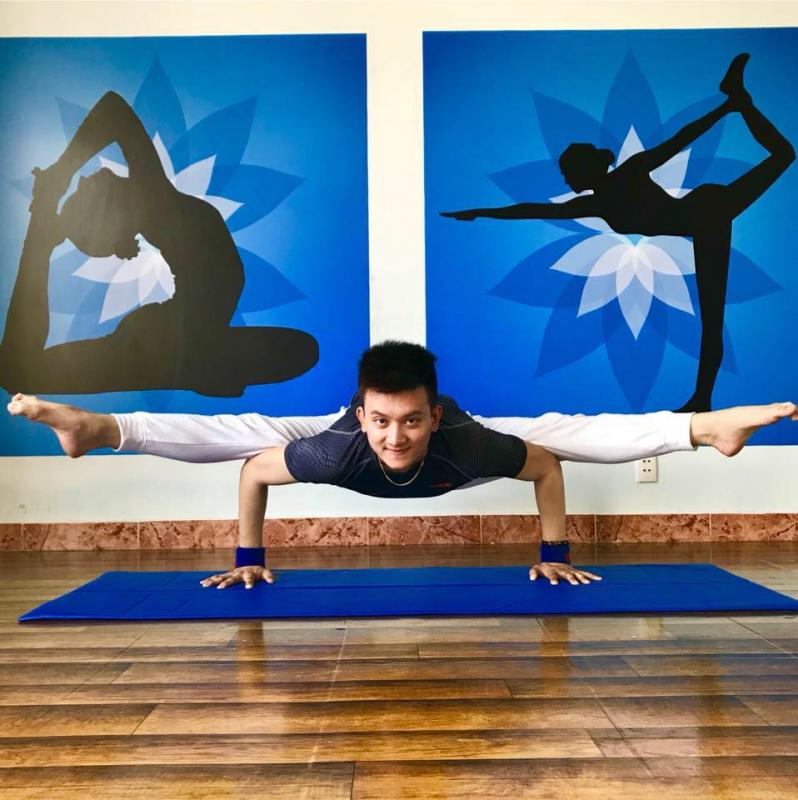 Yoga & Henry Bui - Yoga Minh Tâm